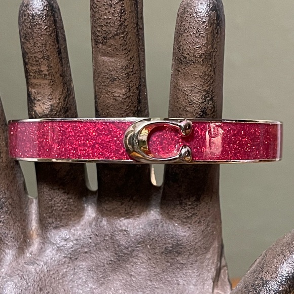 COACH SIGNATURE PUSH HINGED BANGLE RED GLITTER - Picture 4 of 15